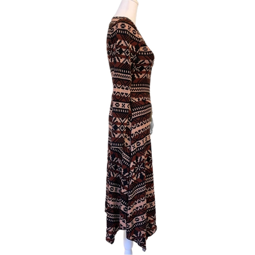NWT My Beloved Long Sleeve Hanker chief Hem Feather Tassel Sweater Dress size S - Picture 9 of 14
